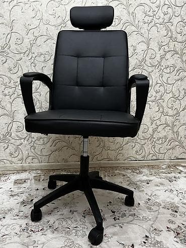 стулья для мастера: Офисное кресло, Новый, С колесиками, цвет - Черный, Экокожа, Самовывоз — 2