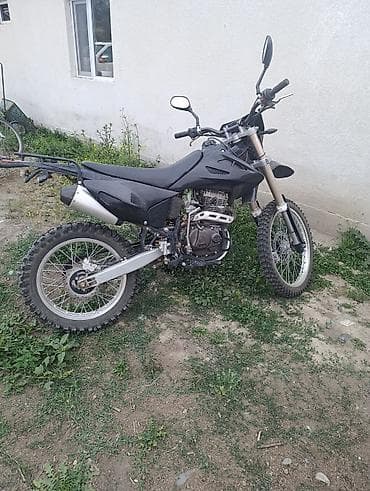 Эндуро/кросс мотоцикл 250 см³, черный - Двигатель: одноцилиндровый