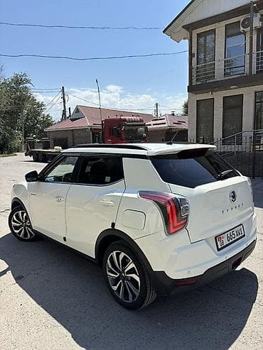 портер 2 салон: Ssangyong Tivoli: 2020 г., 1.6 л, Автомат, Дизель, Кроссовер — 3