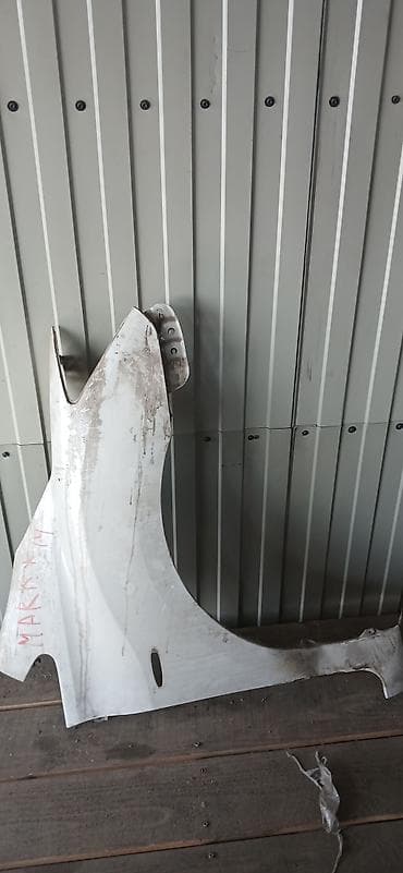 Крыло Переднее правое Toyota, 2010 г., Б/у, Оригинал — 2