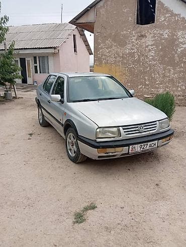 ej ve: Volkswagen Vento: 1993 г., 1.8 л, Механика, Бензин, Седан — 1