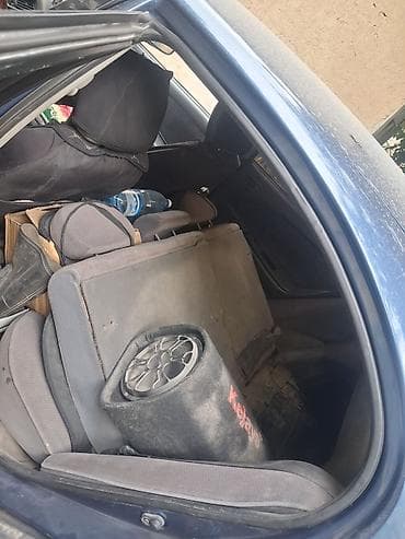 капот адисей: Toyota Avensis: 2000 г., 1.8 л, Механика, Седан — 6