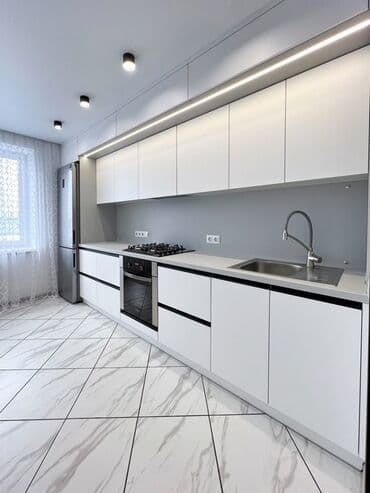 кофеварка с автоматическим капучинатором для дома: Современный кухонный гарнитур в минималистичном стиле, выполненный в — 8