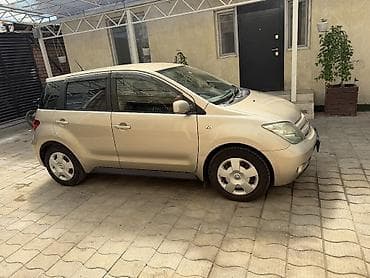 андрой: Toyota Ist: 2004 г., 1.3 л, Автомат, Бензин, Хэтчбэк — 2
