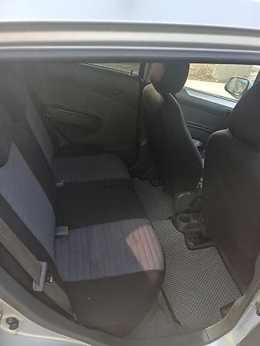 bmw e87: Chevrolet Spark: 2010 г., 1.2 л, Механика, Бензин, Хэтчбэк — 3