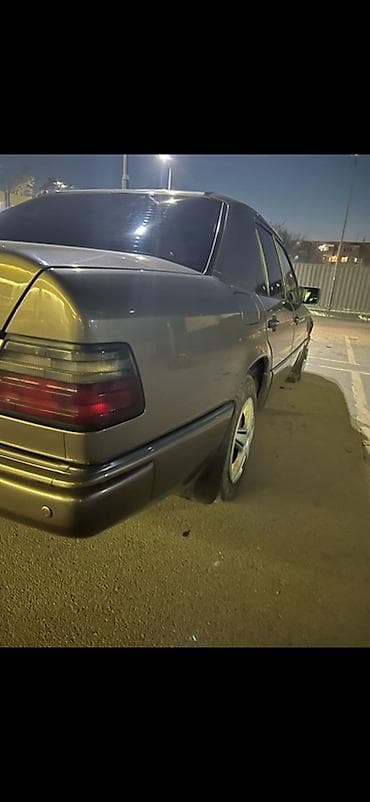 devo tiko: Mercedes-Benz W124: 1989 г., Седан — 1