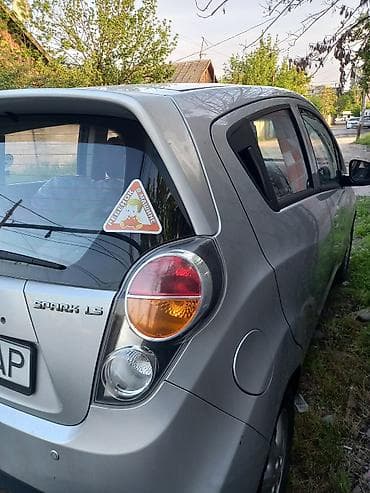 спарк 2011: Chevrolet Spark: 2011 г., 1 л, Автомат, Бензин, Хэтчбэк — 4