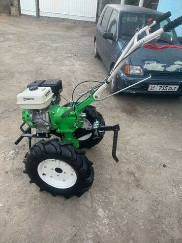 купить бу трактор в беларуси: Мотоблок бензиновый, колёсный, зелёной расцветки. Характеристики и — 2