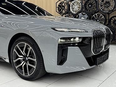 performance: BMW 7 series: 2023 г., 3 л, Автомат, Бензин, Седан — 5