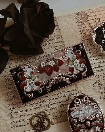 hayat beauty: ⚜️🍓Оригинальная косметика люксового бренда «Flower knows” поставка — 2