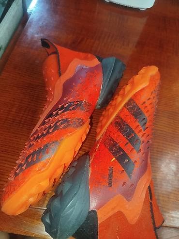 forward apache: Футбольные сороконожки Adidas Predator freak (без шнурков) Размер — 3