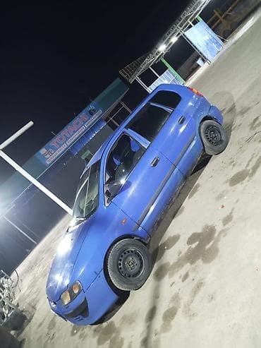 Mitsubishi Space Star: 2000 г., 1.3 л, Ручные, Бензин, Хэтчбэк