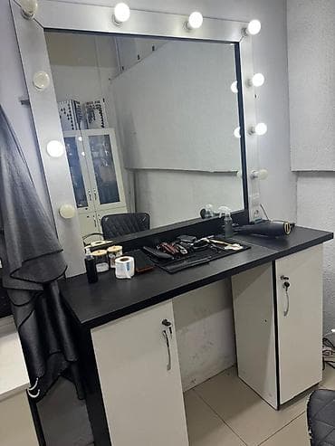 Парикмахерское оборудование и мебель для салона Комплект рабочих мест at lalafo.kg Парикмахерское оборудование и мебель для салона Комплект рабочих мест