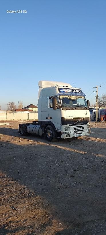 lada largus: Тягач, Volvo, 1999 г., Тентованный — 4