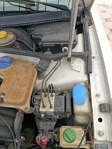 Транспорт: Volkswagen Passat: 1998 г., Кол менен иштөөчү, Бензин, Универсал — 4
