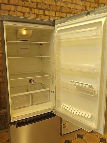 Техника и электроника: Холодильник Indesit, Б/у, Двухкамерный, 185 * — 3