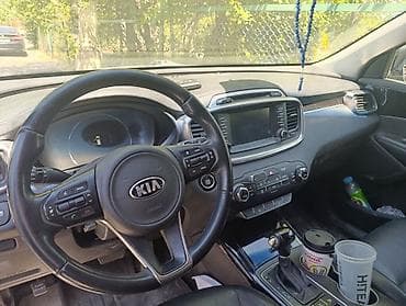 low ll: Kia Sorento: 2017 г., 3.3 л, Типтроник, Бензин, Внедорожник — 5