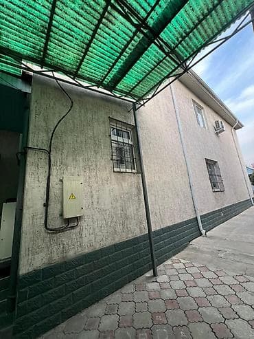 гараж продам: Двухэтажный дом с прилегающим двором и навесом - Капитальный — 4