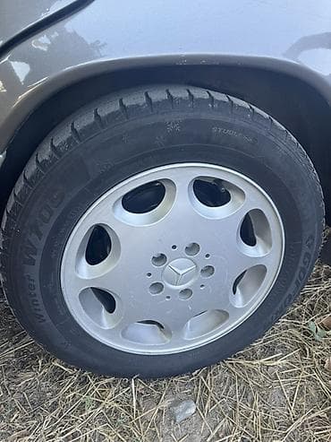 Колеса в сборе 215 / 60 / R 16, Зима, Б/у, Комплект, Легковые, Литые, отверстий - 5