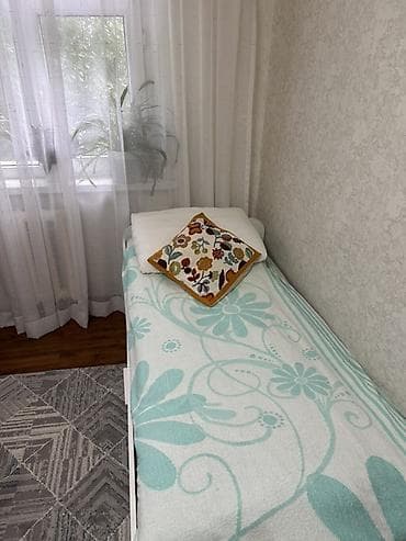 угловая: Детская односпальная кровать с матрасом - Размер спального места — 1