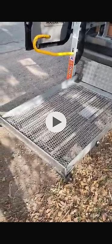 мерседес аварийный: Mercedes-Benz — 4