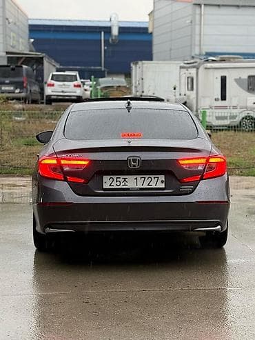 Продажа авто: Honda Accord: 2018 г., 2 л, Вариатор, Гибрид, Седан — 3