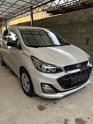 Chevrolet Spark: 2020 г., 0.1 л, Вариатор, Бензин, Хэтчбэк