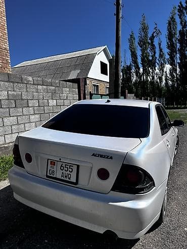 Toyota Altezza: 2001 г., 2 л, Автомат, Бензин, Седан