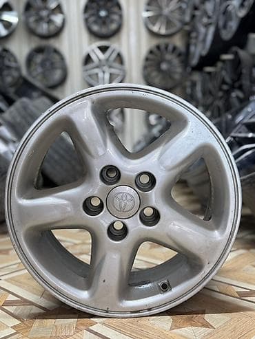 Литые Диски R 16 Toyota, Комплект, отверстий - 5, Б/у