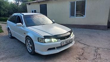 авто в аварийном состоянии: Honda Accord: 2000 г., 2.3 л, Автомат, Газ, Универсал — 1