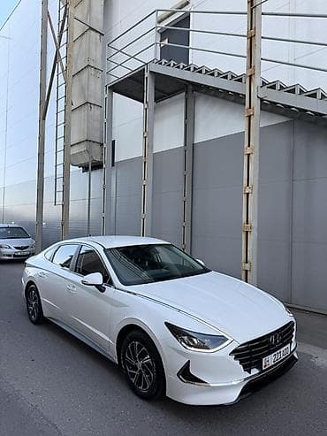 Hyundai Sonata: 2021 г., 2 л, Автомат, Бензин, Седан — 3