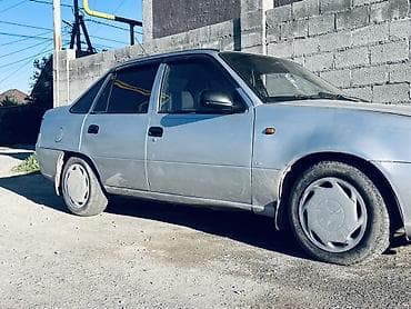 Daewoo Nexia: 2011 г., 1.6 л, Механика, Бензин, Седан