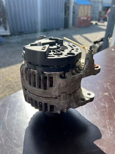 не рабочий генератор: Генератор Volkswagen Б/у, Оригинал, Япония — 2