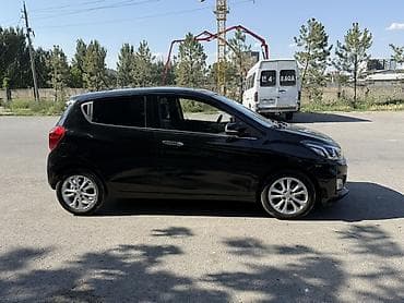 Продажа авто: Chevrolet Spark: 2019 г., 1 л, Вариатор, Бензин, Хэтчбэк — 3