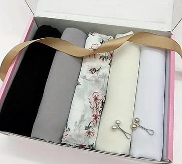 свитера с оленями парные: Шарф, Новый, Женские — 1