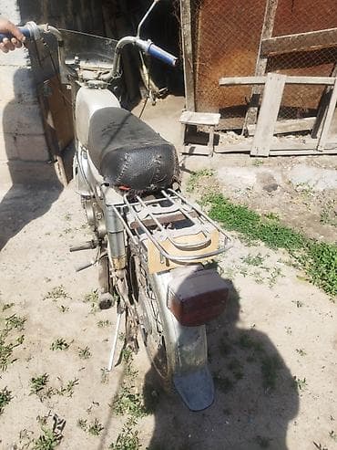 мотороллер ссср: Мопед советского образца с двухтактным двигателем V-50 (на крышке — 3