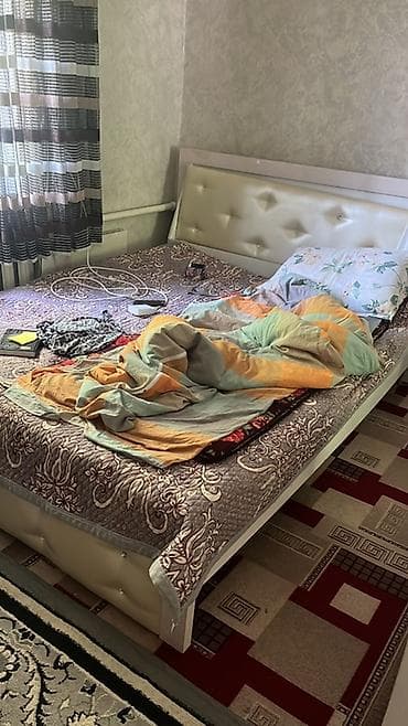 Спальные гарнитуры: Спальный гарнитур, Б/у, Комод, Двуспальная кровать, Шкаф, ДСП, цвет - Белый — 2