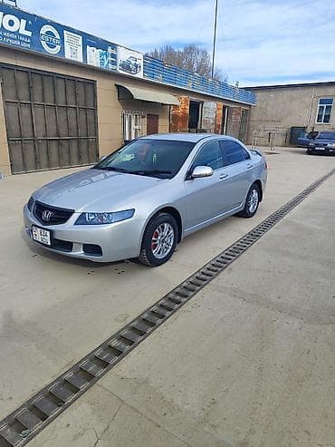 Honda Accord: 2002 г., 2 л, Автомат, Бензин, Седан