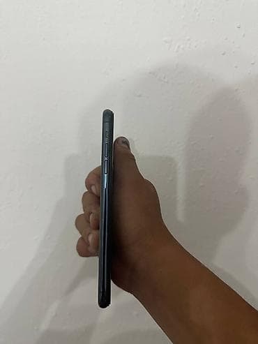 apple m3 pro: IPhone 11 Pro Max, Б/у, 64 ГБ, Jet Black, Чехол, Зарядное устройство, 100 % — 5