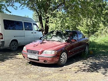 Volvo : 2004 г., 2.4 л, Автомат, Бензин, Седан