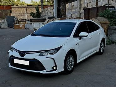Toyota Corolla: 2019 г., 1.8 л, Вариатор, Гибрид, Седан at lalafo.kg Toyota Corolla: 2019 г., 1.8 л, Вариатор, Гибрид, Седан