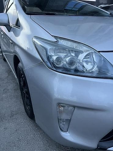 134: Toyota Prius: 2015 г., 1.8 л, Вариатор, Гибрид, Хэтчбэк — 10