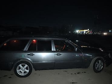 накладки на 124: Mercedes-Benz W124: 1995 г., 2 л, Механика, Газ, Универсал — 6