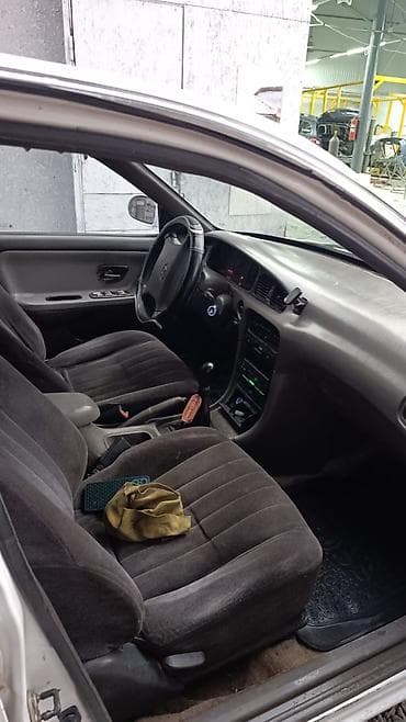 Продажа авто: Hyundai Sonata: 1995 г., 1.6 л, Механика, Бензин, Седан — 6