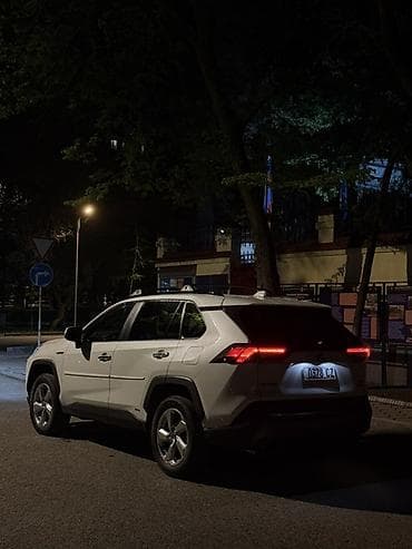 пленка винил: Toyota RAV4: 2019 г., 2.5 л, Вариатор, Гибрид, Кроссовер — 4