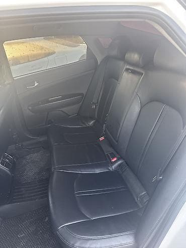 задний ряд сидений: Заднее сиденье, Кожа, Kia — 2