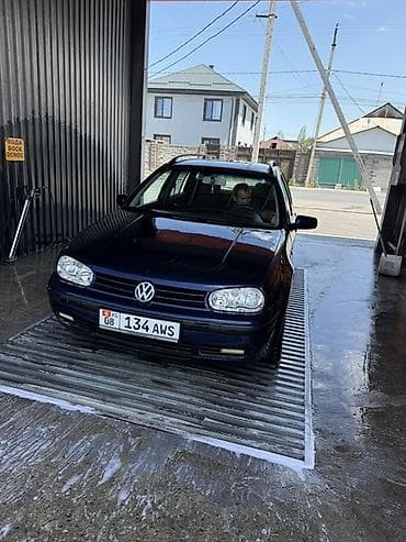 Volkswagen Golf Variant: 2000 г., 1.6 л, Механика, Бензин, Универсал — 1