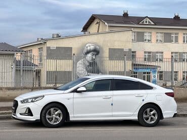 sanat: Hyundai Sonata: 2018 г., 2 л, Типтроник, Газ, Седан — 9