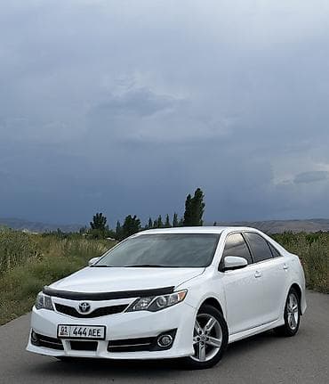 Toyota Camry: 2014 г., 2.5 л, Автомат, Бензин, Седан — 2