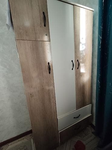 купить бу шкаф для одежды: Шифоньер, шкаф для одежды, Прямой, ЛДСП — 1